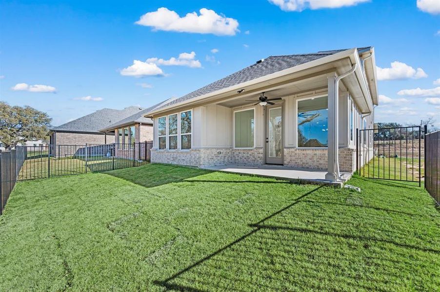 Exterior details and patio area of a home in The Resort on Eagle Mt. Lake, Fort Worth (Image 20).