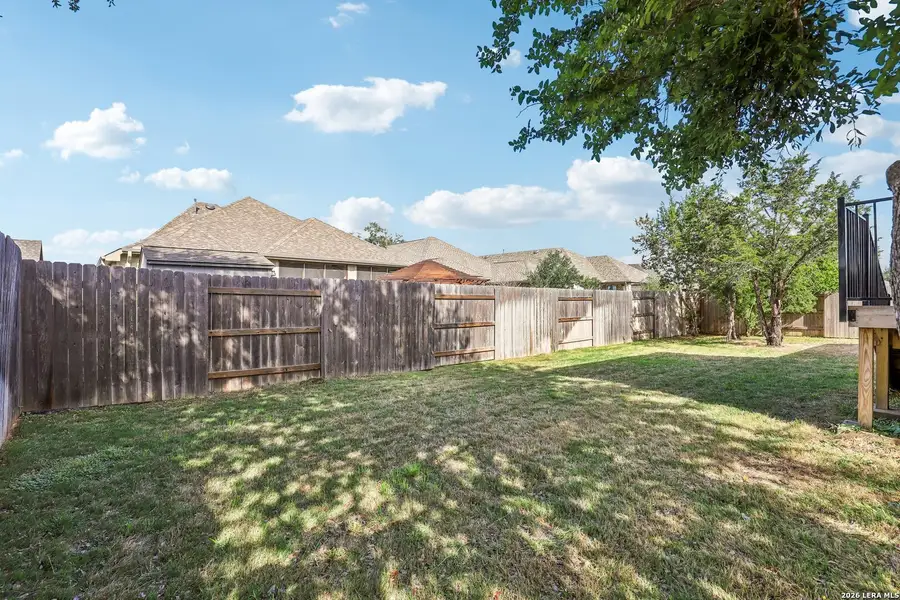 Exterior details and patio area of a home in , San Marcos (Image 4).