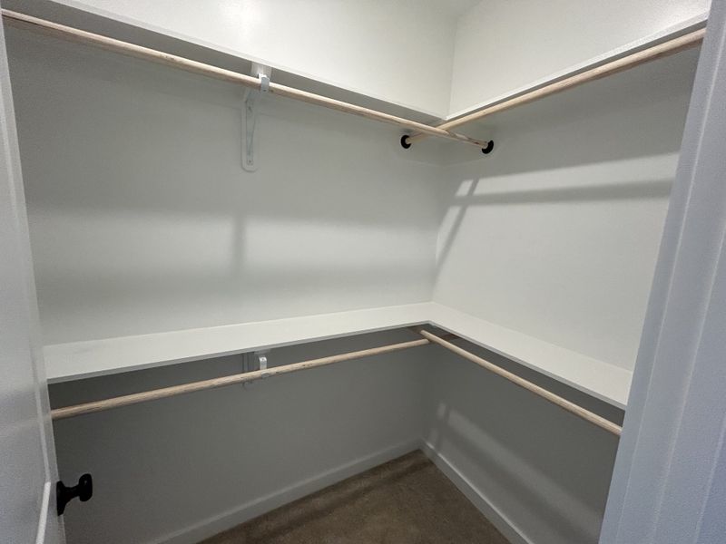 Spacious, unfurnished interior of a new home in Hickory Cove, Burns (Image 15).