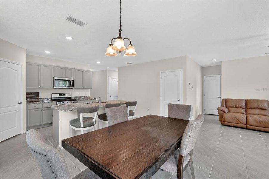 Furnished interior view inside a new home in , Okahumpka (Image 35).