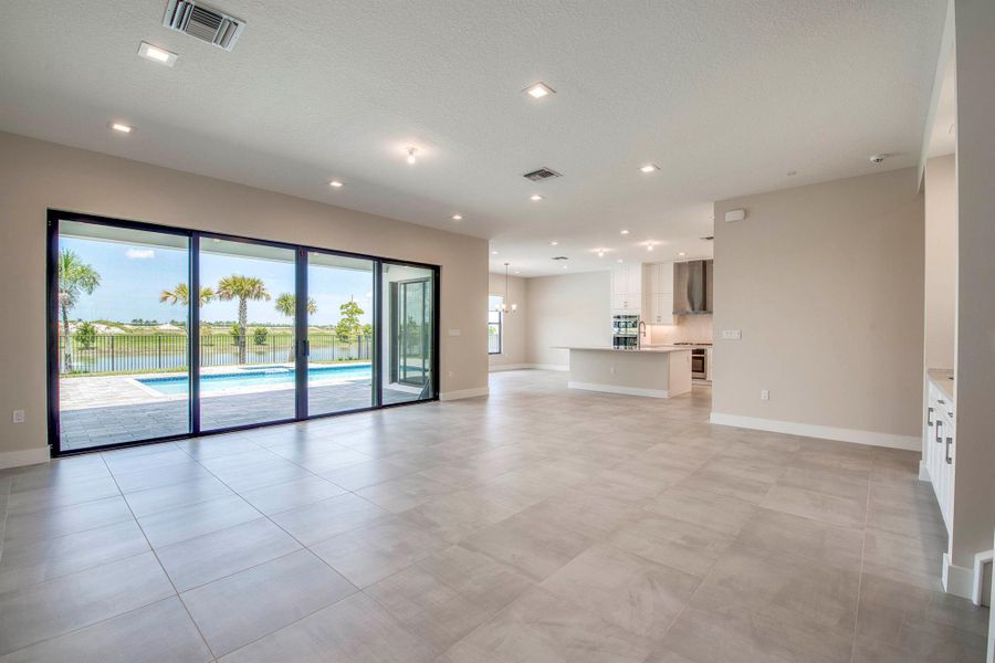 Spacious, unfurnished interior of a new home in Apex at Avenir, Palm Beach Gardens (Image 38). Spacious, unfurnished interior of a new home in Apex at Avenir, Palm Beach Gardens (Image 38).