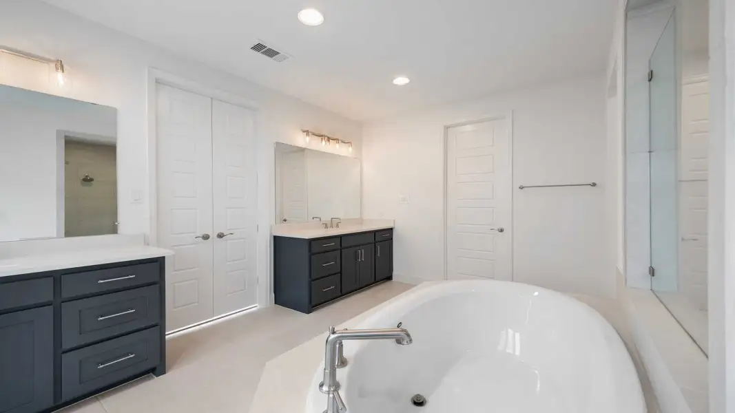 Furnished interior view inside a new home in Grange, Katy (Image 5).