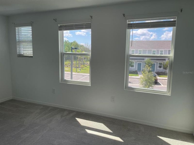 Spacious, unfurnished interior of a new home in , Kissimmee (Image 14).