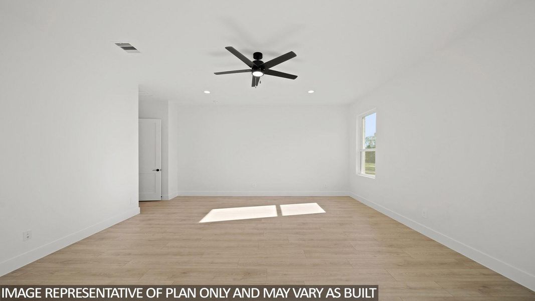 Spacious, unfurnished interior of a new home in Butlers Bend Estates, Pinehurst (Image 9).