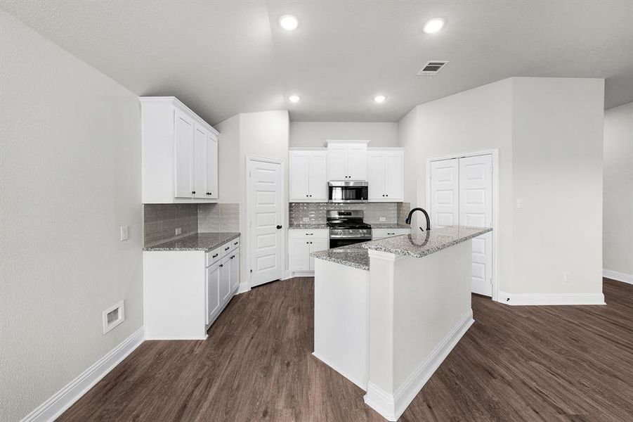 Furnished interior view inside a new home in Fox Landing, Caddo Mills (Image 5).