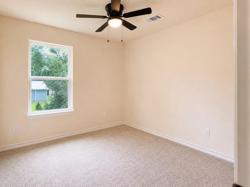 Spacious, unfurnished interior of a new home in , Willis (Image 14).