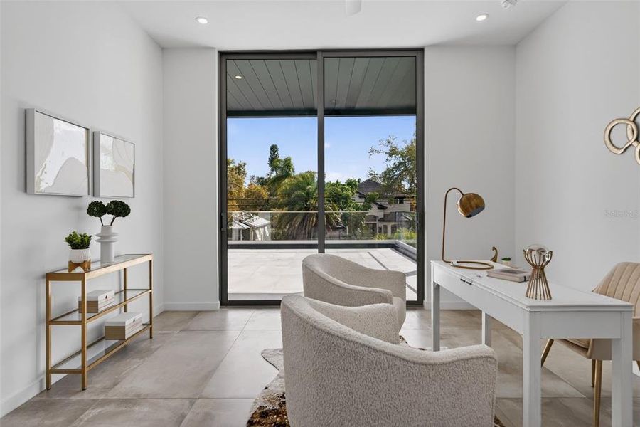 Furnished interior view inside a new home in , Sarasota (Image 34).