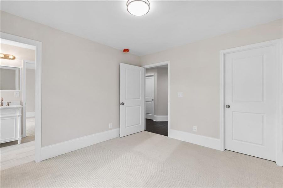 Spacious, unfurnished interior of a new home in , Covington (Image 24).