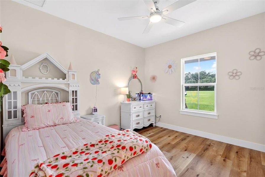 Furnished interior view inside a new home in , Bushnell (Image 12).