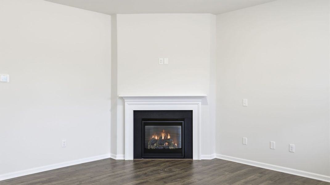 Spacious, unfurnished interior of a new home in Waverly Station, Greenwood (Image 25).