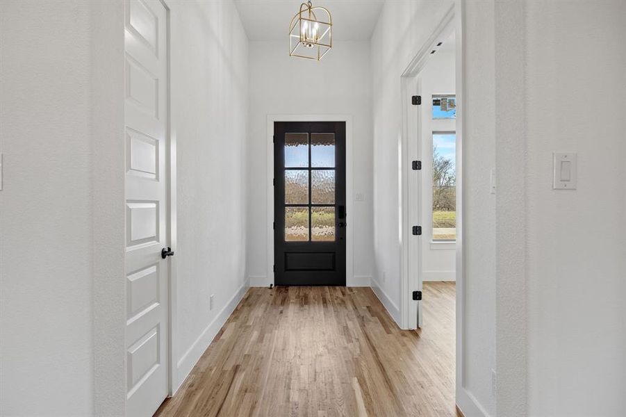 Spacious, unfurnished interior of a new home in Rolling Creek Ranch, Aledo (Image 24).