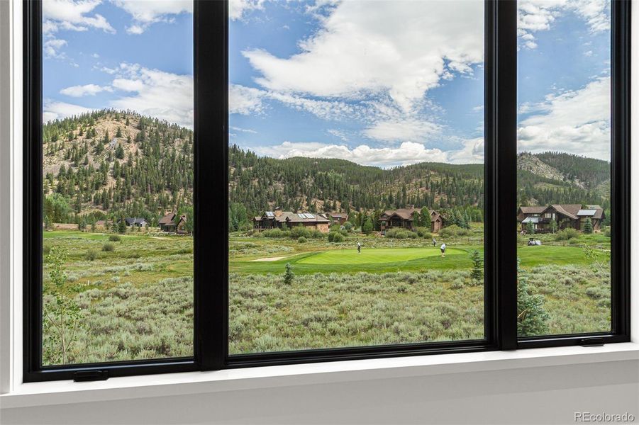 Image 36 of a home in .