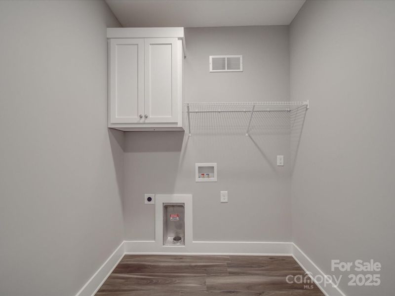 Image 36 of a home in .