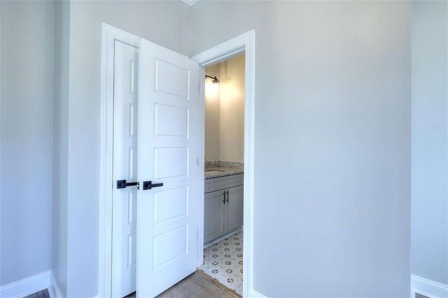 Image 34 of a home in .