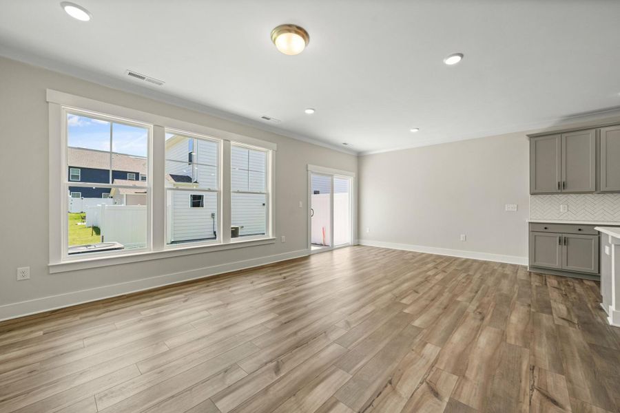 Spacious, unfurnished interior of a new home in Harbor Crossing, Greensboro (Image 19).