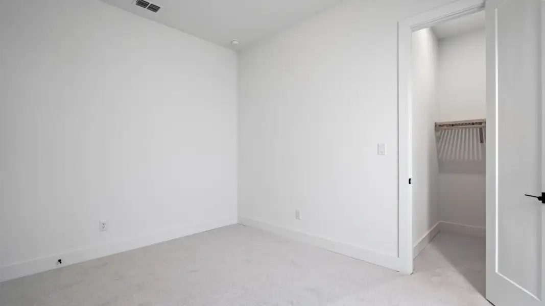 Spacious, unfurnished interior of a new home in Magnolia Bay, Nokomis (Image 20). Spacious, unfurnished interior of a new home in Magnolia Bay, Nokomis (Image 20).
