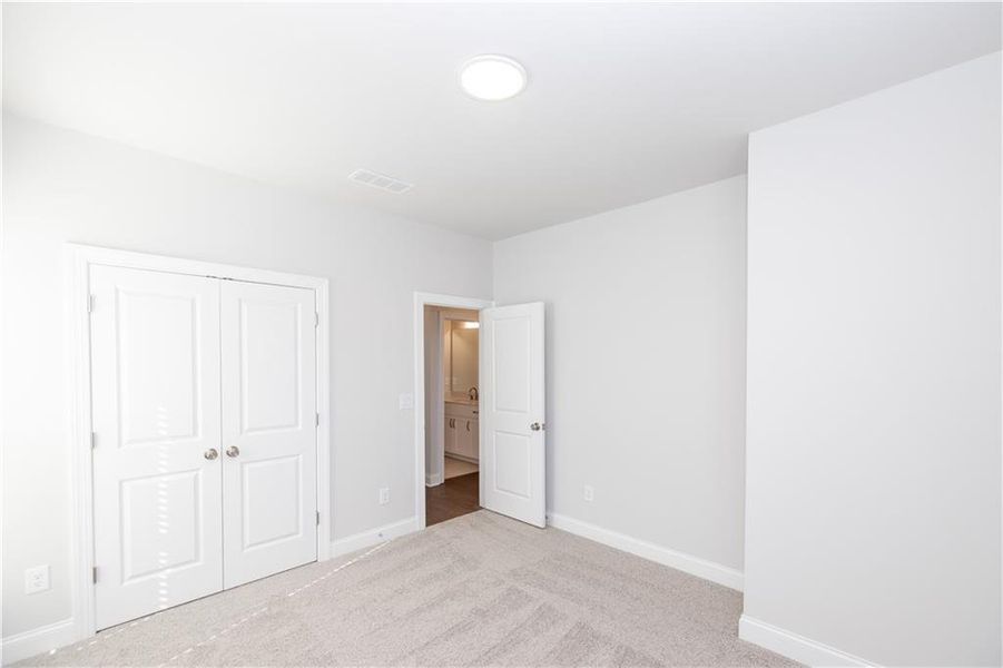 Spacious, unfurnished interior of a new home in Brackley Single Family, Cumming (Image 46).