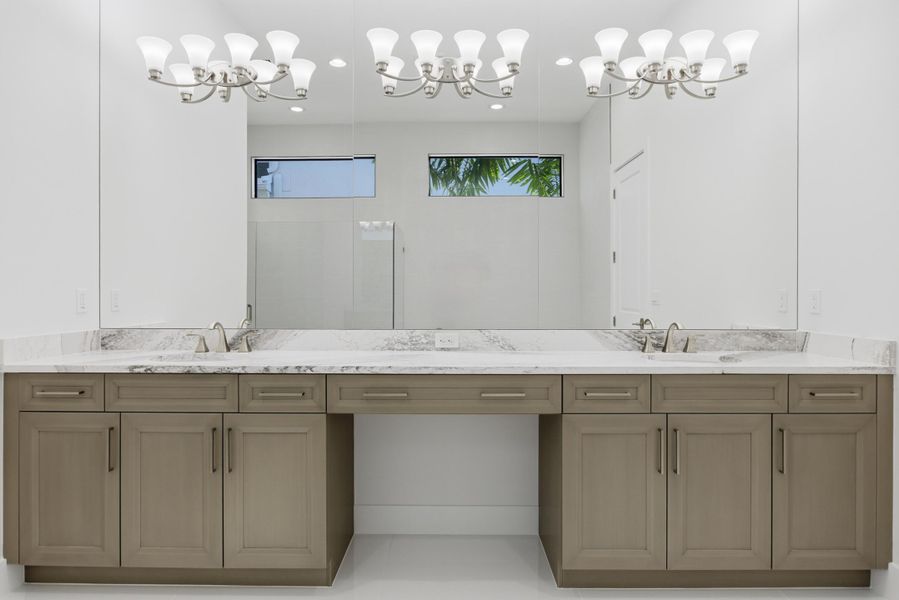 428AB8EA-F14B-462F-9EB7-B75F75C448B6