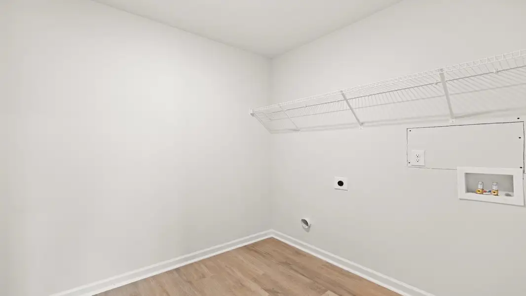 Representative unfurnished interior of a home built from the ROBIE by D.R. Horton in Northberry, Rome (Image 34).