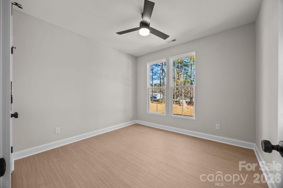 Spacious, unfurnished interior of a new home in , Lincolnton (Image 38).