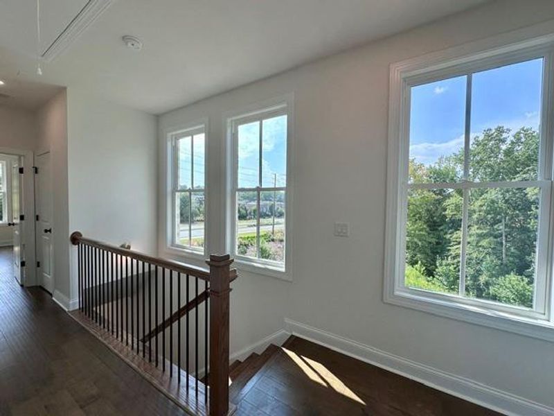 Spacious, unfurnished interior of a new home in Ward's Crossing Townhomes, Johns Creek (Image 16). Spacious, unfurnished interior of a new home in Ward's Crossing Townhomes, Johns Creek (Image 16).