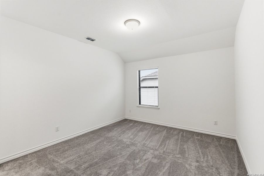Spacious, unfurnished interior of a new home in Lily Springs, Seguin (Image 32).