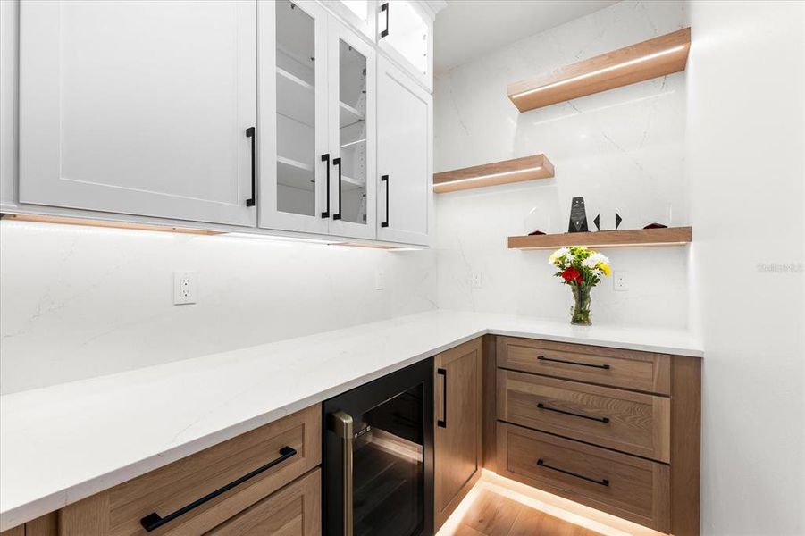 Furnished interior view inside a new home in , Port Charlotte (Image 36).