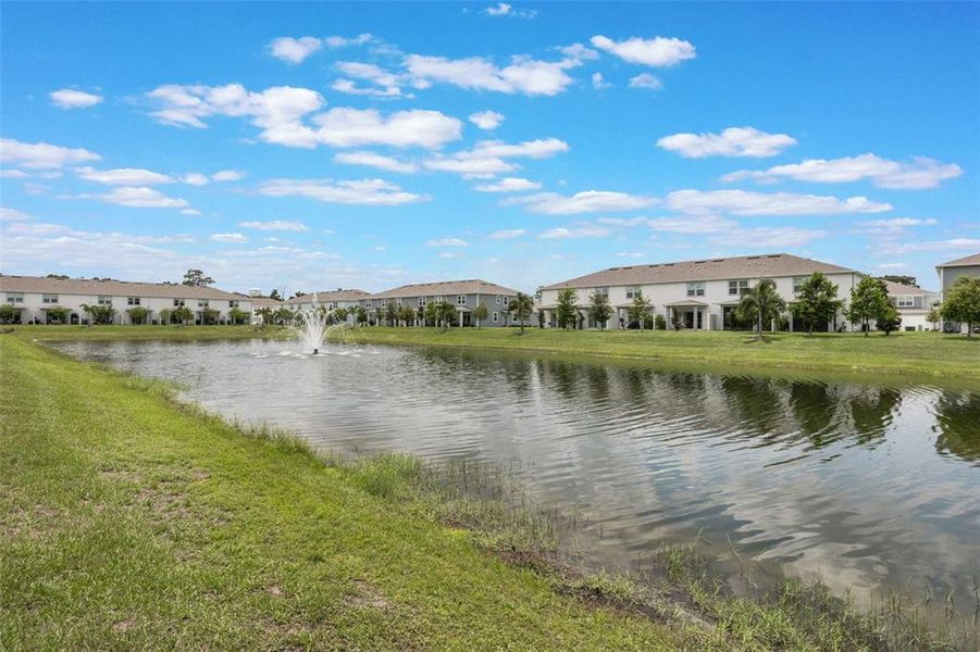 Natural landscape and outdoor views near Grayson Square in Winter Park (Image 39). Natural landscape and outdoor views near Grayson Square in Winter Park (Image 39).