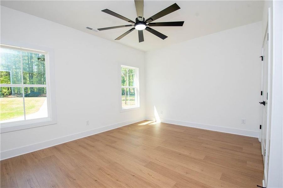 Spacious, unfurnished interior of a new home in , Fayetteville (Image 36).