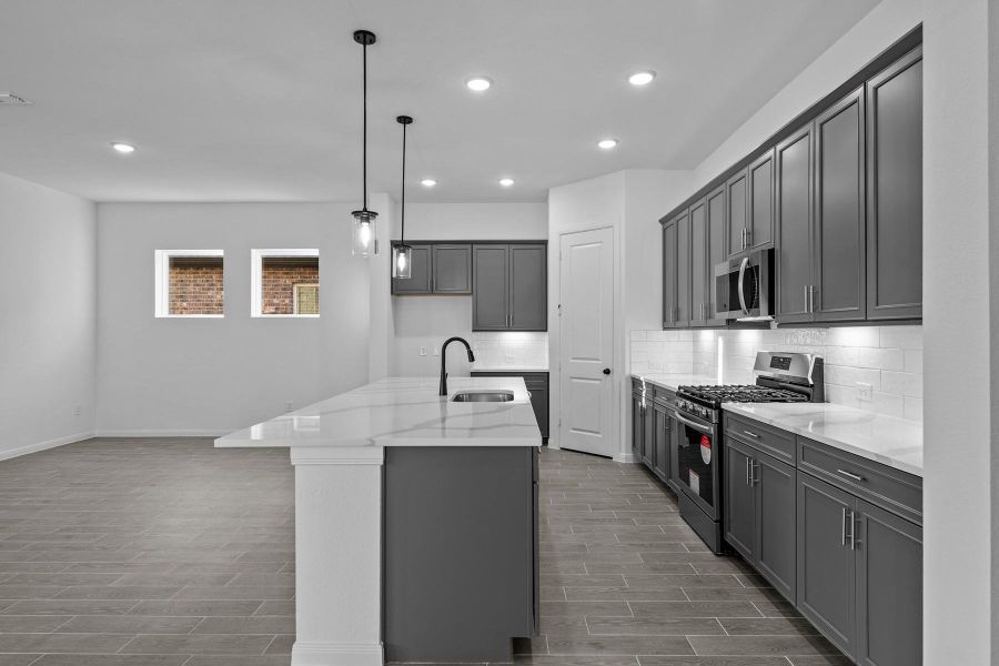 Photo does not represent actual home options and selection. Ask Sales consultant for specific selections.