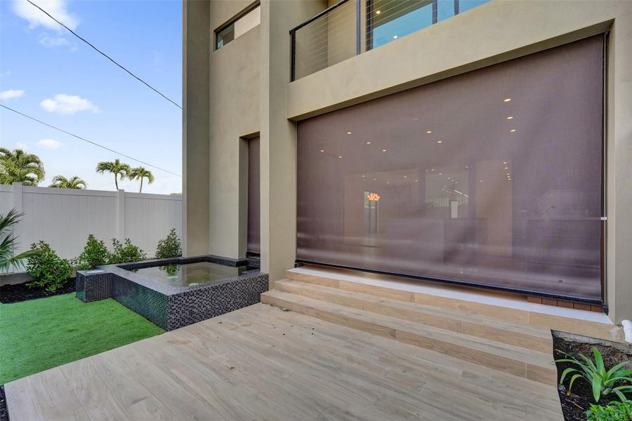 Mosquito Net/ Keeps AC in Mosquito Net/ Keeps AC in