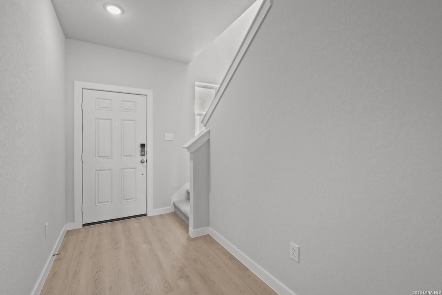 Spacious, unfurnished interior of a new home in Hacienda, San Antonio (Image 20). Spacious, unfurnished interior of a new home in Hacienda, San Antonio (Image 20).