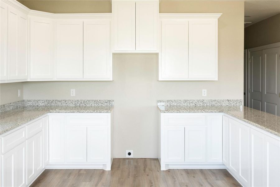 Spacious, unfurnished interior of a new home in , Surfside Beach (Image 21).