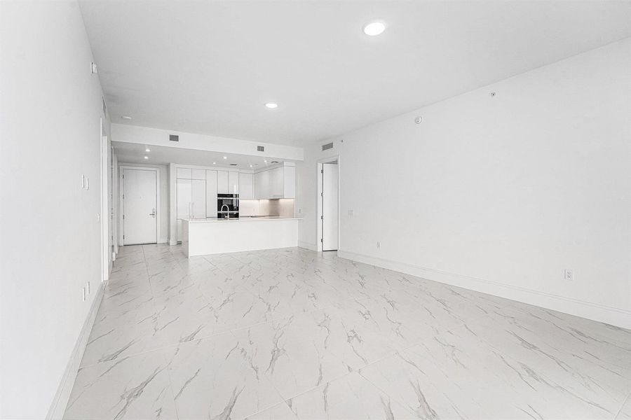 003-220LakeShoreDrive-1613-LakePark-FL-3 003-220LakeShoreDrive-1613-LakePark-FL-3