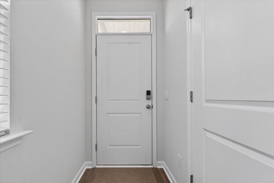 Spacious, unfurnished interior of a new home in , Summerville (Image 24).