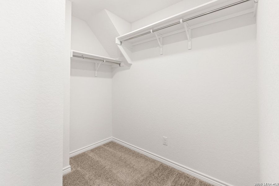 Spacious, unfurnished interior of a new home in Knox Ridge, Converse (Image 23).