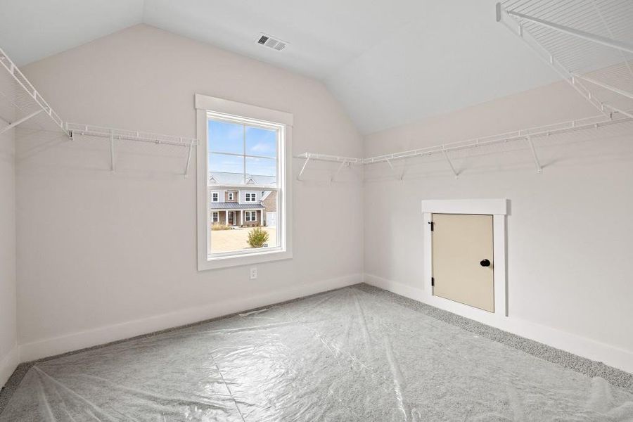 Spacious, unfurnished interior of a new home in Hillshire, Cumming (Image 33).
