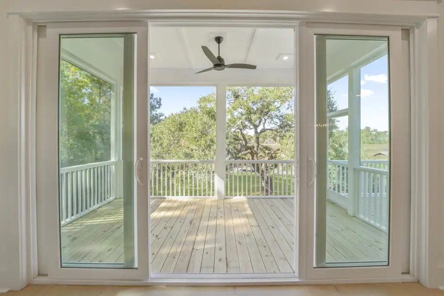 Exterior details and patio area of a home in , Charleston (Image 4).