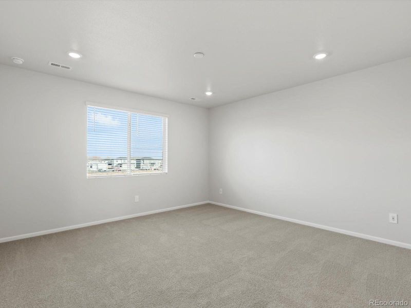 Spacious, unfurnished interior of a new home in , Windsor (Image 21).