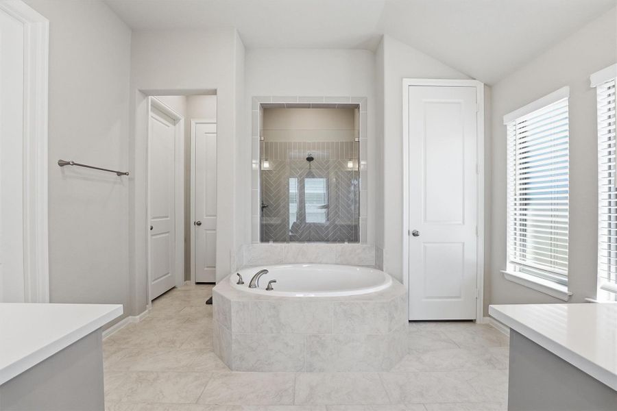 Primary en-suite with seperate tub and shower