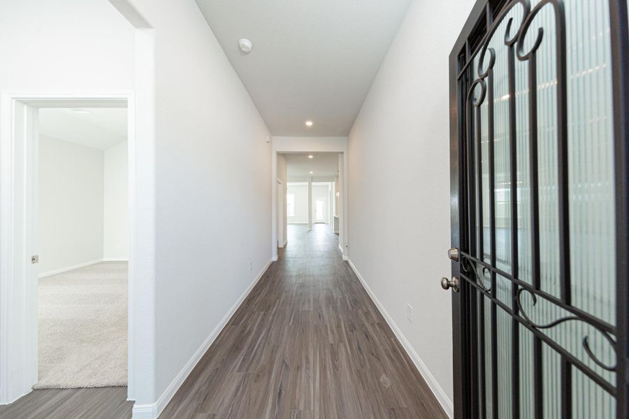 Spacious, unfurnished interior of a new home in Bluestem, Brookshire (Image 12).