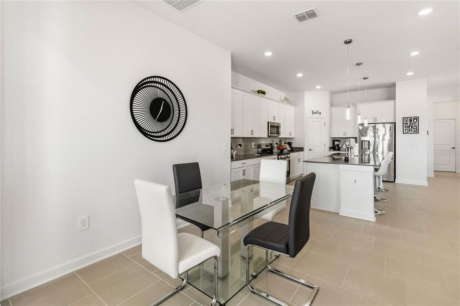 Furnished interior view inside a new home in Providence, Davenport (Image 7).