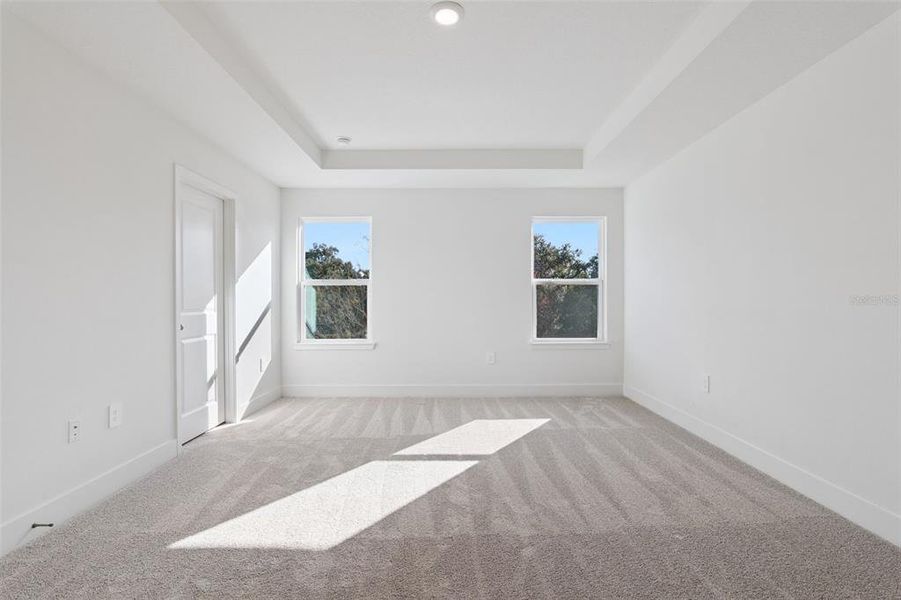 Spacious, unfurnished interior of a new home in Eden Crest, Apopka (Image 16).