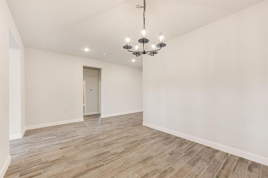 Spacious, unfurnished interior of a new home in Villages of Walnut Grove, Midlothian (Image 13).