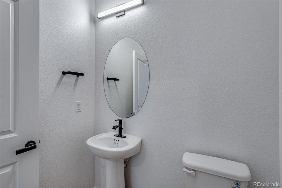 Furnished interior view inside a new home in Hansen Farm, Fort Collins (Image 5).