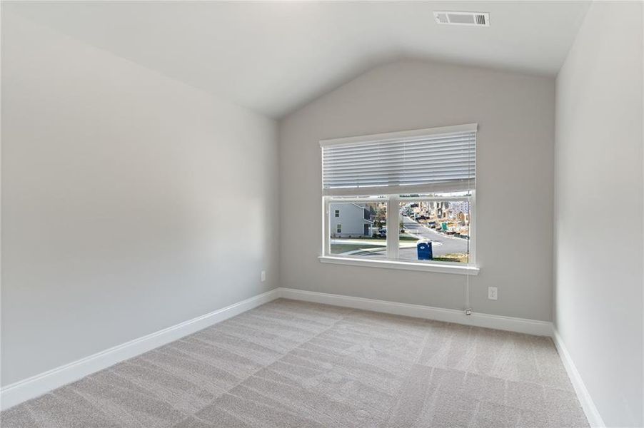 Spacious, unfurnished interior of a new home in Stratford Square, Lawrenceville (Image 28).