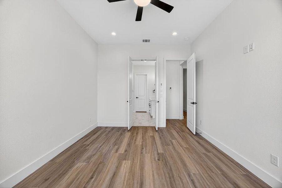 Spacious, unfurnished interior of a new home in , Fort Worth (Image 26).