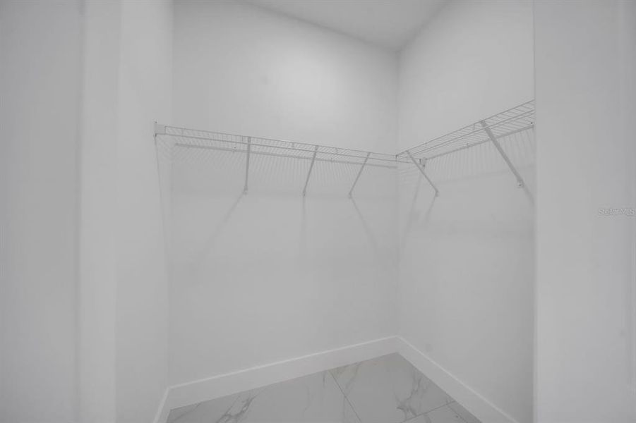 Spacious, unfurnished interior of a new home in , Lehigh Acres (Image 18).