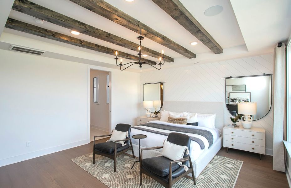 Stellar Owner's Suite in new home construction by Del Webb Homebuilders Nashville