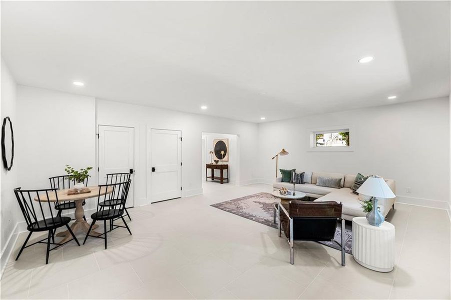Furnished interior view inside a new home in , Smyrna (Image 5).
